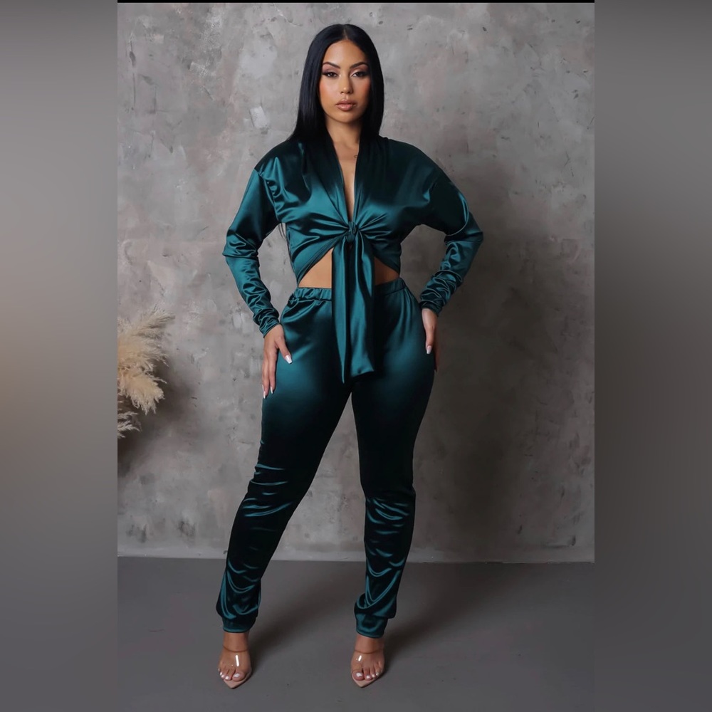 Nice jumpsuit for You fit well and good quality